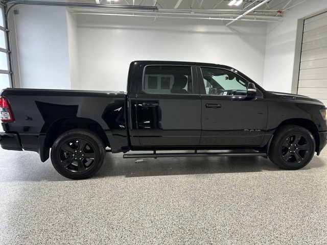 2022 RAM 1500 Big Horn Crew Cab 4x4 5'7' Box