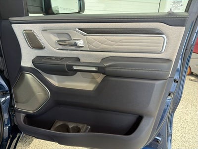 2022 RAM 1500 Limited Crew Cab 4x4 5'7' Box