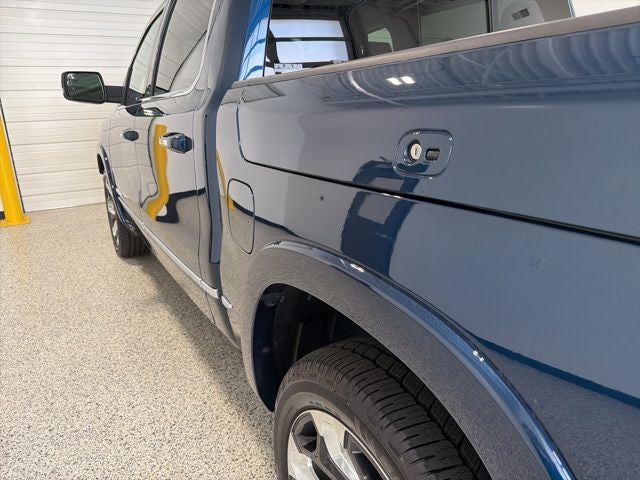 2022 RAM 1500 Limited Crew Cab 4x4 5'7' Box