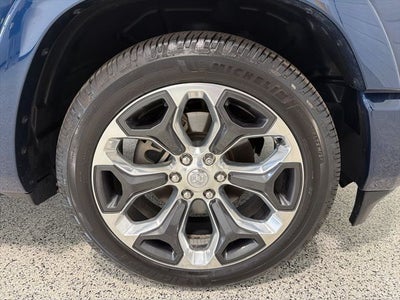 2022 RAM 1500 Limited Crew Cab 4x4 5'7' Box