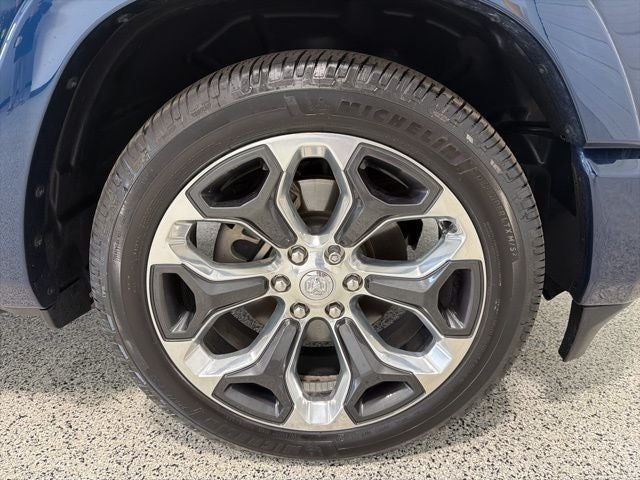 2022 RAM 1500 Limited Crew Cab 4x4 5'7' Box