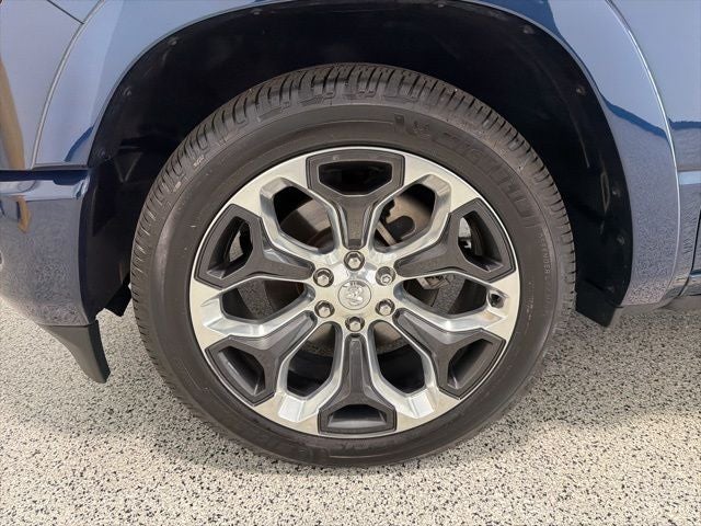 2022 RAM 1500 Limited Crew Cab 4x4 5'7' Box