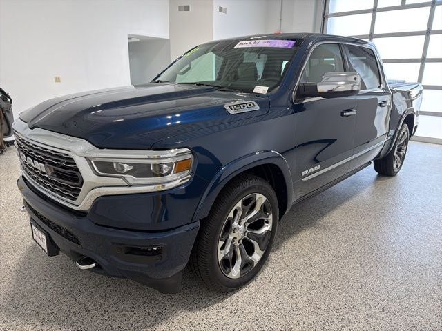 2022 RAM 1500 Limited Crew Cab 4x4 5'7' Box