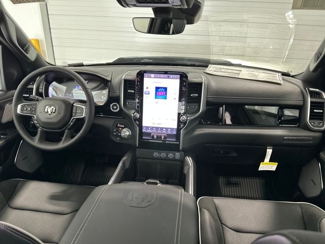 2025 RAM Ram 1500 RAM 1500 LARAMIE CREW CAB 4X4 5'7' BOX