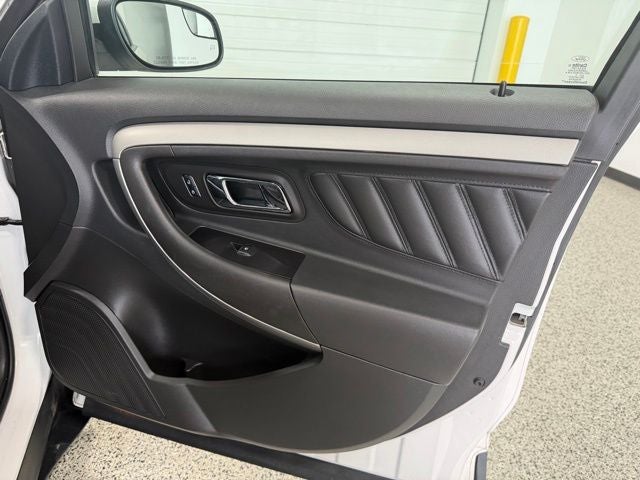 2016 Ford Taurus SEL
