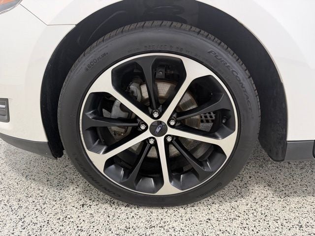 2016 Ford Taurus SEL