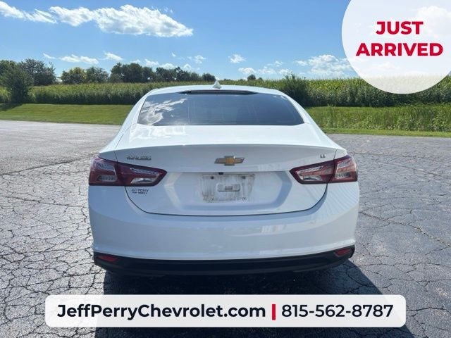 2022 Chevrolet Malibu FWD LT