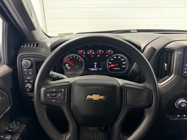 2023 Chevrolet Silverado 1500 4WD Crew Cab Short Bed Custom