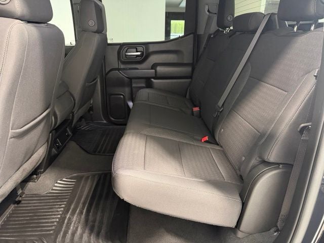 2023 Chevrolet Silverado 1500 4WD Crew Cab Short Bed Custom