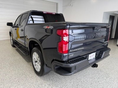 2023 Chevrolet Silverado 1500 4WD Crew Cab Short Bed Custom