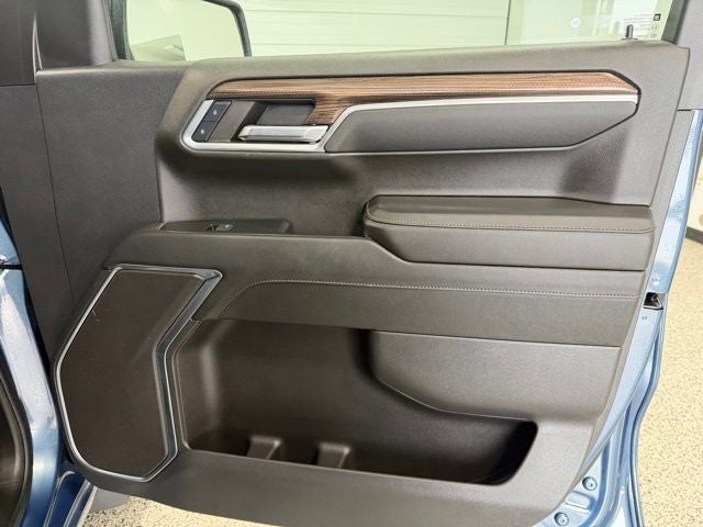 2024 Chevrolet Silverado 1500 4WD Crew Cab Short Bed LT with 2FL