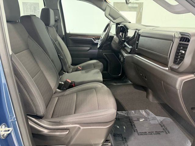 2024 Chevrolet Silverado 1500 4WD Crew Cab Short Bed LT with 2FL