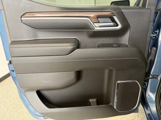 2024 Chevrolet Silverado 1500 4WD Crew Cab Short Bed LT with 2FL