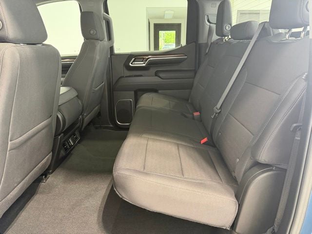 2024 Chevrolet Silverado 1500 4WD Crew Cab Short Bed LT with 2FL