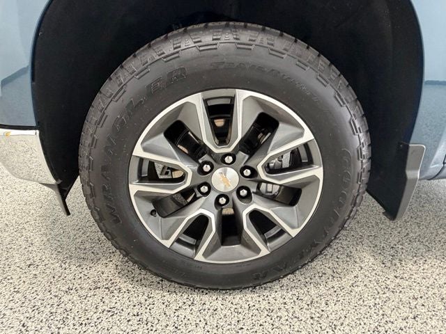 2024 Chevrolet Silverado 1500 4WD Crew Cab Short Bed LT with 2FL