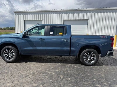 2024 Chevrolet Silverado 1500 4WD Crew Cab Short Bed LT with 2FL