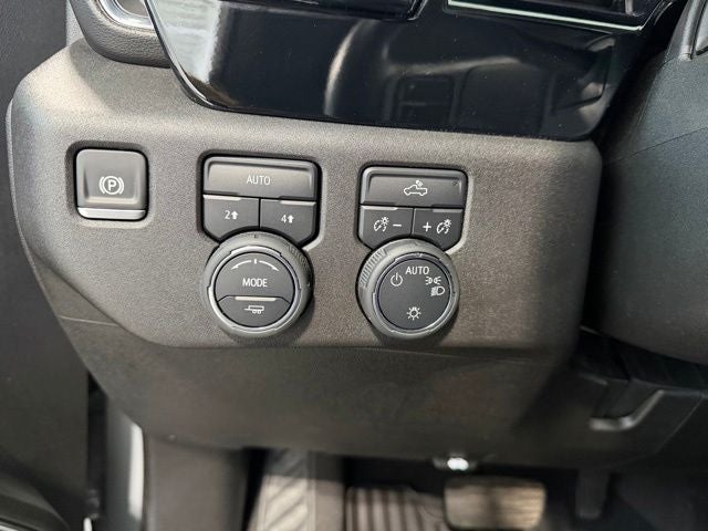 2024 Chevrolet Silverado 1500 4WD Crew Cab Short Bed LT with 2FL