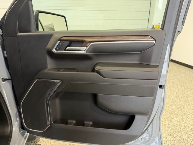 2024 Chevrolet Silverado 1500 4WD Crew Cab Short Bed LT with 2FL