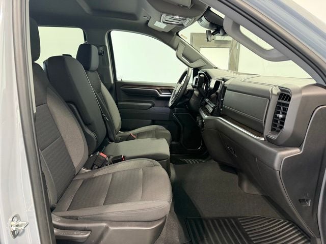 2024 Chevrolet Silverado 1500 4WD Crew Cab Short Bed LT with 2FL