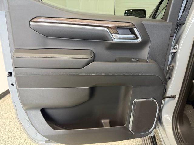 2024 Chevrolet Silverado 1500 4WD Crew Cab Short Bed LT with 2FL
