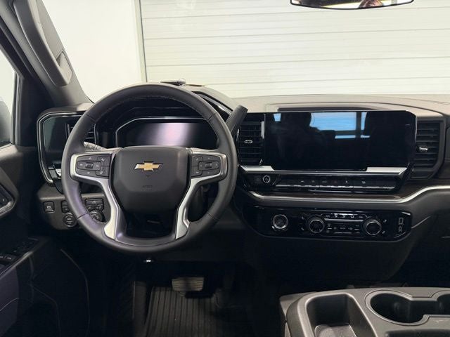 2024 Chevrolet Silverado 1500 4WD Crew Cab Short Bed LT with 2FL