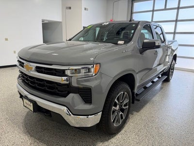 2024 Chevrolet Silverado 1500 4WD Crew Cab Short Bed LT with 2FL