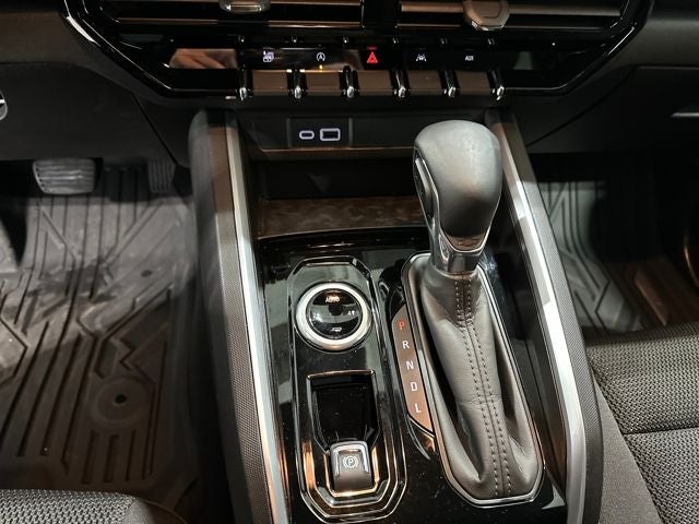 2024 Chevrolet Colorado 4WD LT