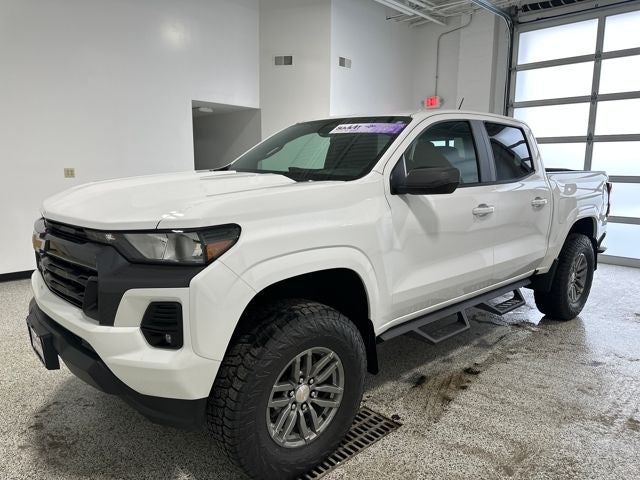 2024 Chevrolet Colorado 4WD LT