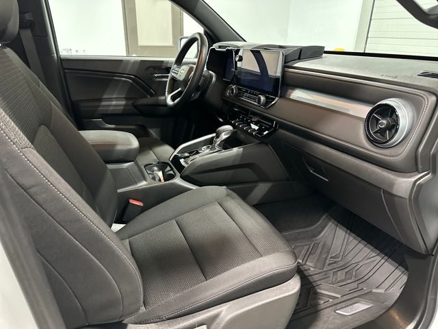 2024 Chevrolet Colorado 4WD LT