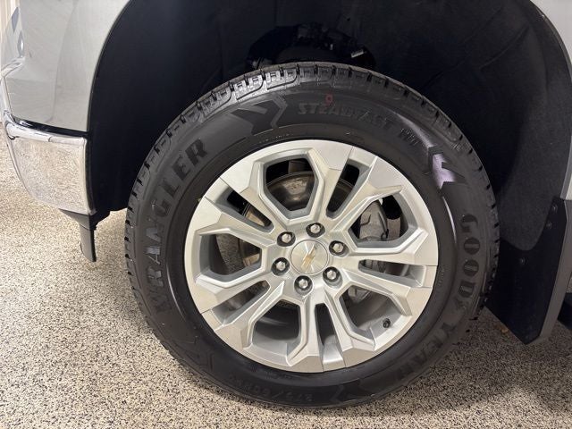 2024 Chevrolet Silverado 1500 4WD Crew Cab Short Bed LTZ