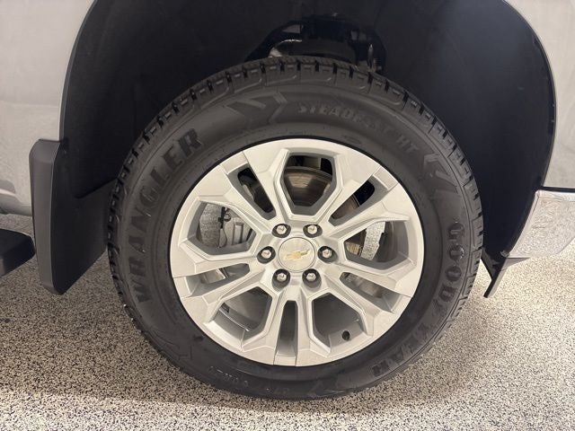 2024 Chevrolet Silverado 1500 4WD Crew Cab Short Bed LTZ