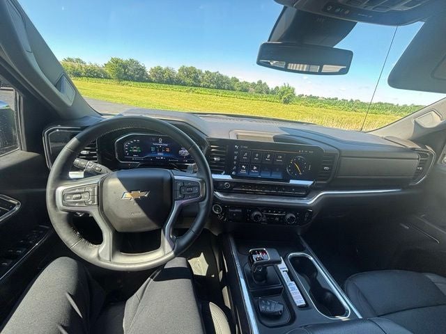 2023 Chevrolet Silverado 1500 4WD Crew Cab Short Bed LTZ