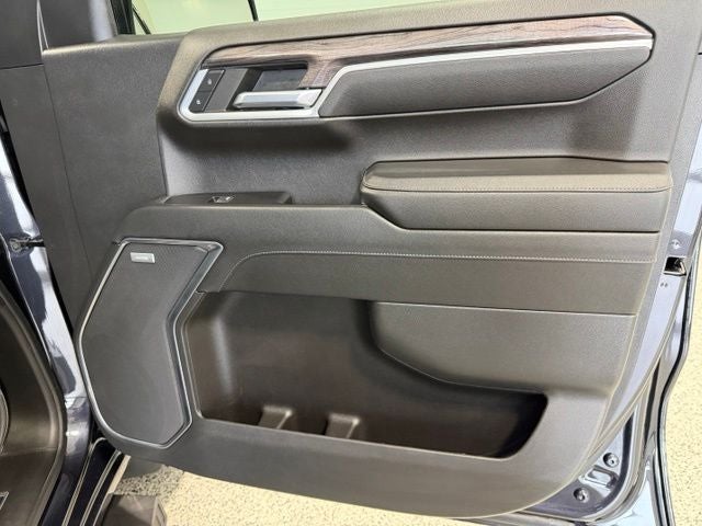 2023 Chevrolet Silverado 1500 4WD Crew Cab Short Bed LTZ