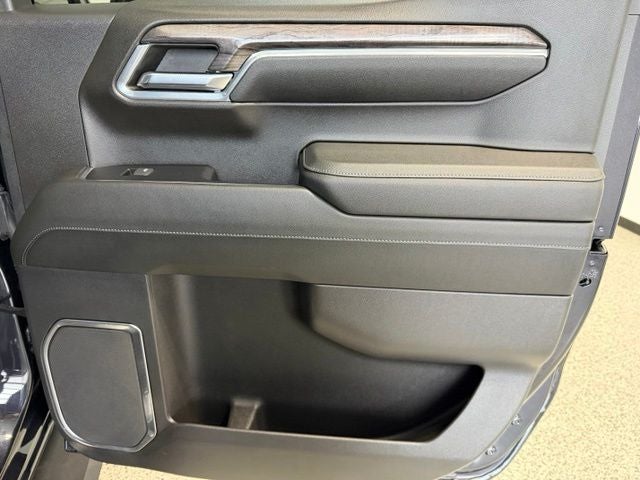 2023 Chevrolet Silverado 1500 4WD Crew Cab Short Bed LTZ