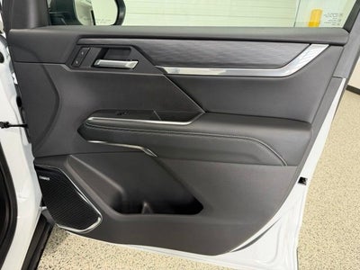 2026 GMC Acadia Elevation FWD