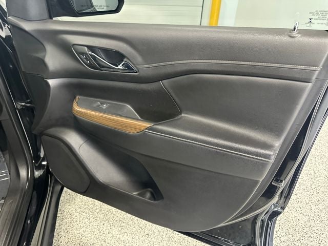 2023 GMC Acadia AWD SLE