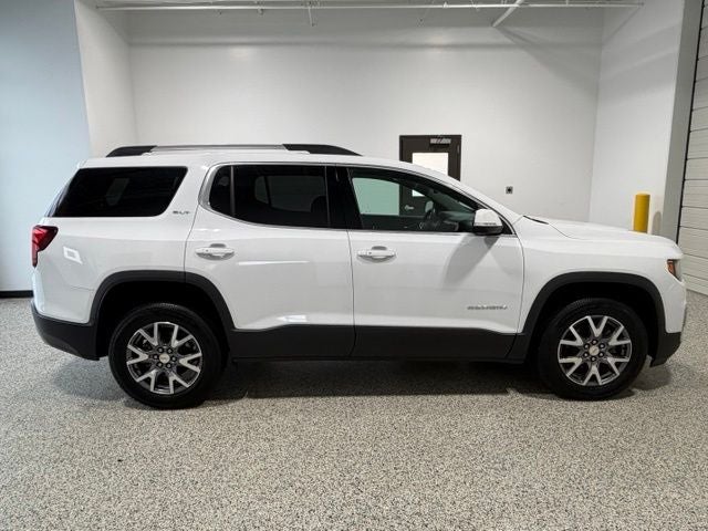 2023 GMC Acadia AWD SLT