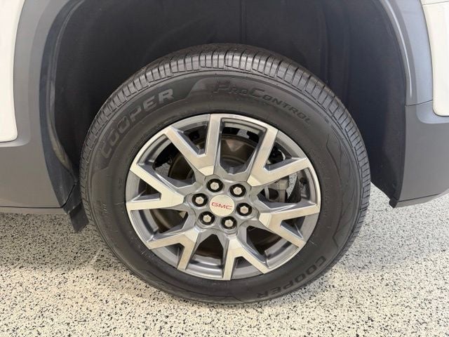 2023 GMC Acadia AWD SLT