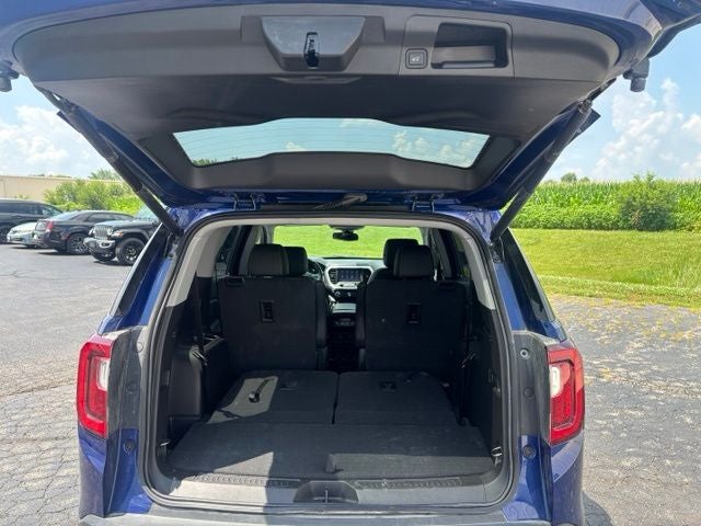 2023 GMC Acadia AWD SLT