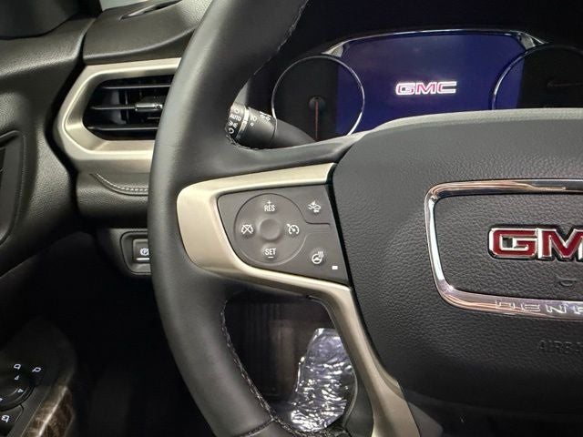 2023 GMC Acadia AWD Denali