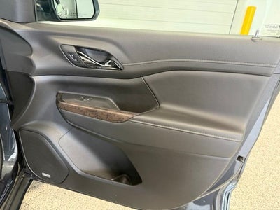2023 GMC Acadia AWD Denali