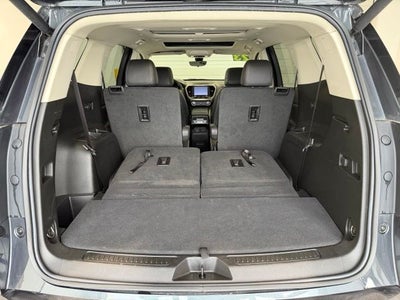 2023 GMC Acadia AWD Denali