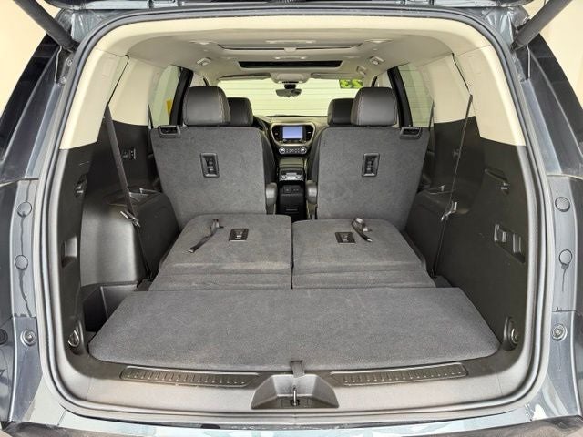 2023 GMC Acadia AWD Denali