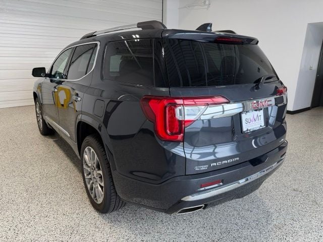 2023 GMC Acadia AWD Denali