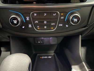 2023 Chevrolet Traverse FWD LT Cloth