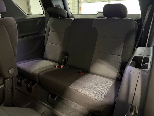 2023 Chevrolet Traverse FWD LT Cloth