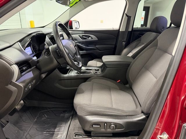 2021 Chevrolet Traverse FWD LT Cloth