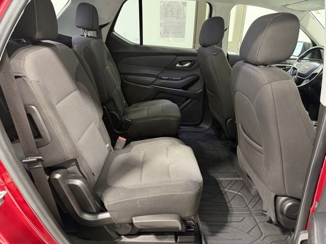 2021 Chevrolet Traverse FWD LT Cloth