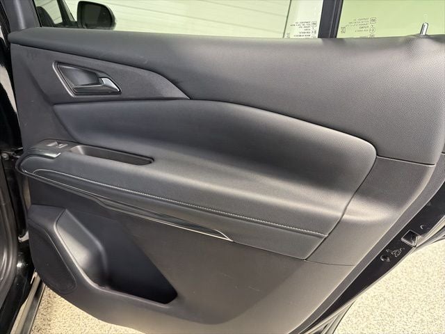 2025 Chevrolet Traverse FWD LT