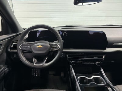 2025 Chevrolet Traverse FWD LT